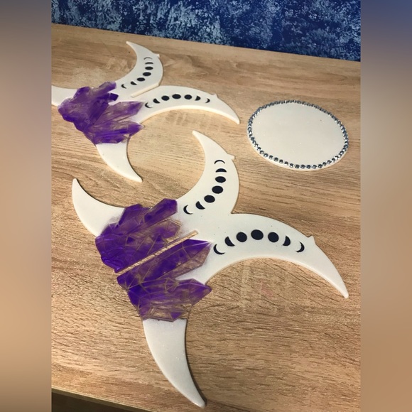 Handmade Display/ Plant Stand with Moon Phase and Crystal Design - Picture 8 of 8